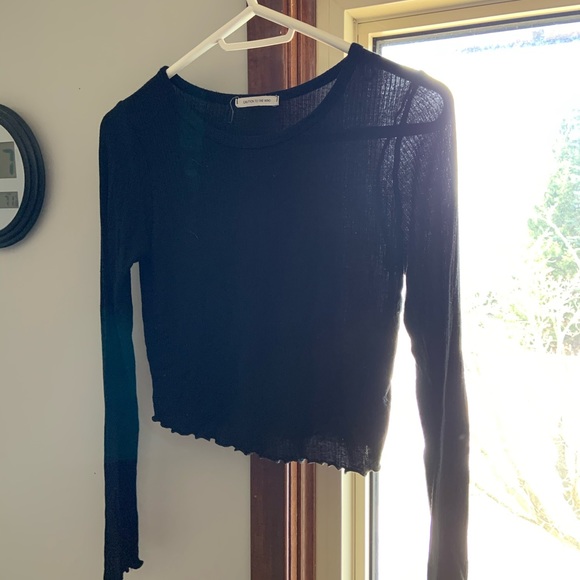 Long Sleeve Frilly Black Top! - Picture 1 of 1